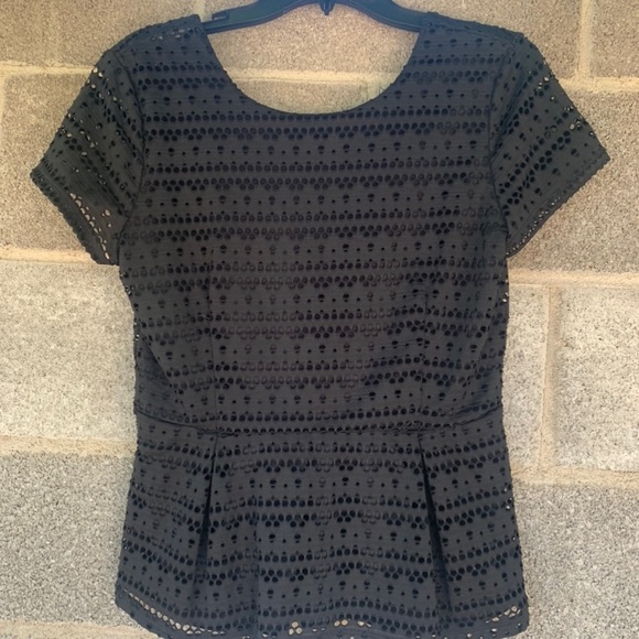 Apt 9 Women's Eyelet Detail Short Sleeve Peplum Flounce Stretch Blouse Black PL - Picture 2 of 8